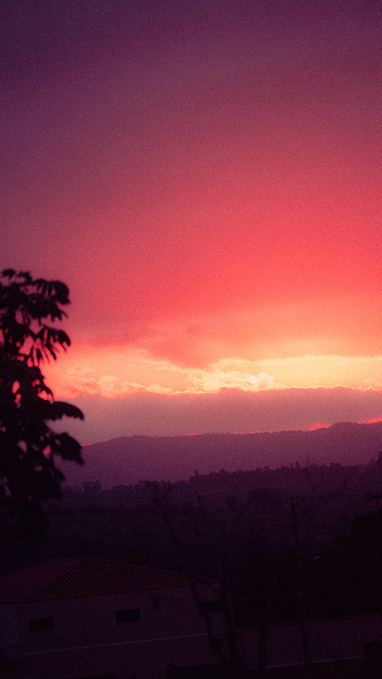 Pôr do sol roxo
