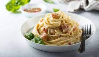 Macarrão à Carbonara